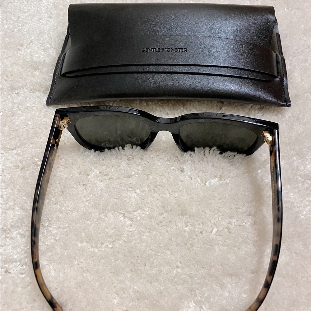 Gentle Monster DiDi D sunglasses